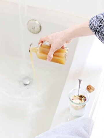 Apple Cider Vinegar Bath