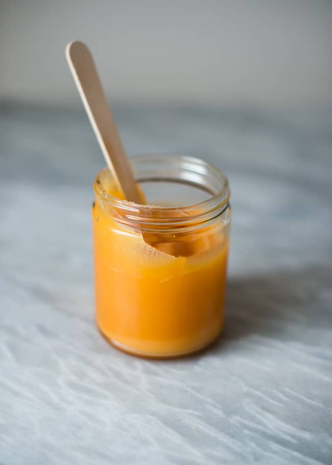 6 Natural Ways to Soothe Sore Muscles + DIY Muscle Rub | 