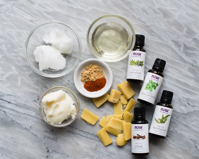 6 Natural Ways to Soothe Sore Muscles + DIY Muscle Rub | 